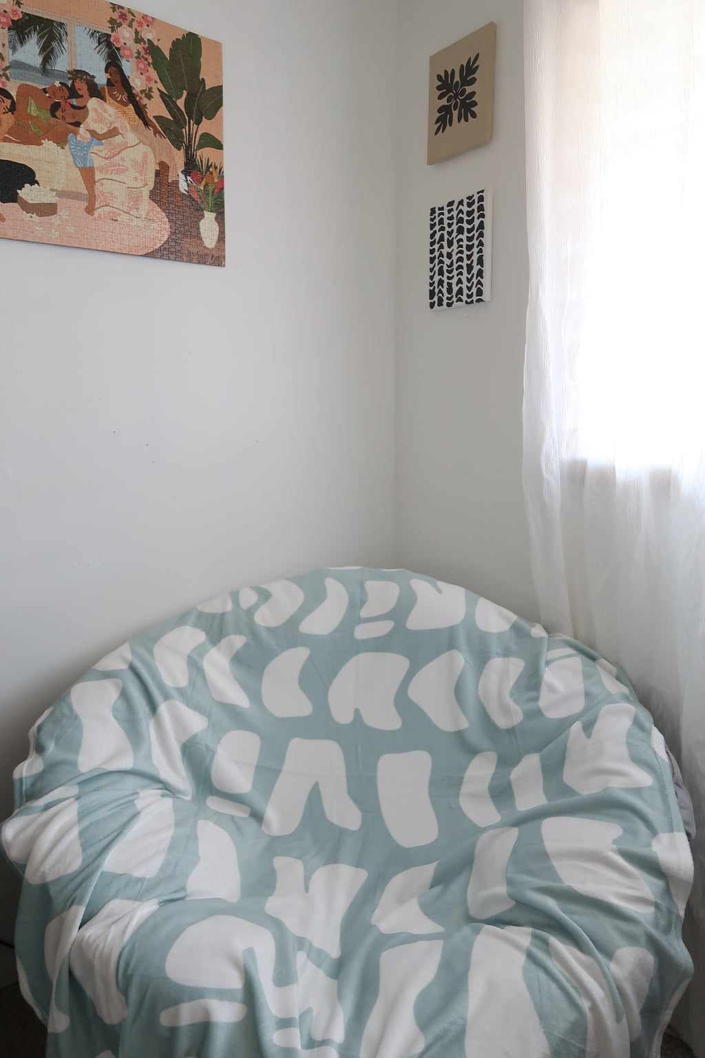 Hebrew Shell Throw Blanket